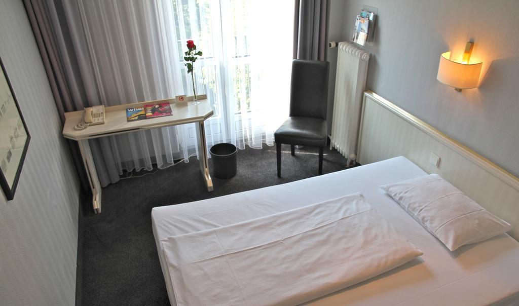 Berlin Plaza Hotel Am Kurfuerstendamm Rom bilde